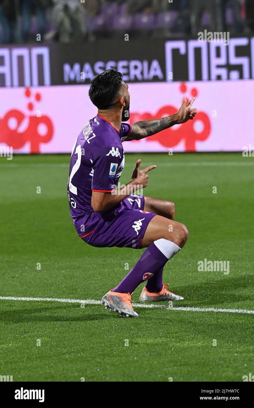 Acf Goals Florence, Italy, 09/05/2022, Gonzalez (Acf Fiorentina) celebrate his ...