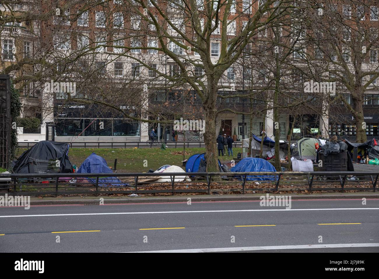 Roma Gypsies camp out on London's Park Lane near Marble Arch, on one of ...