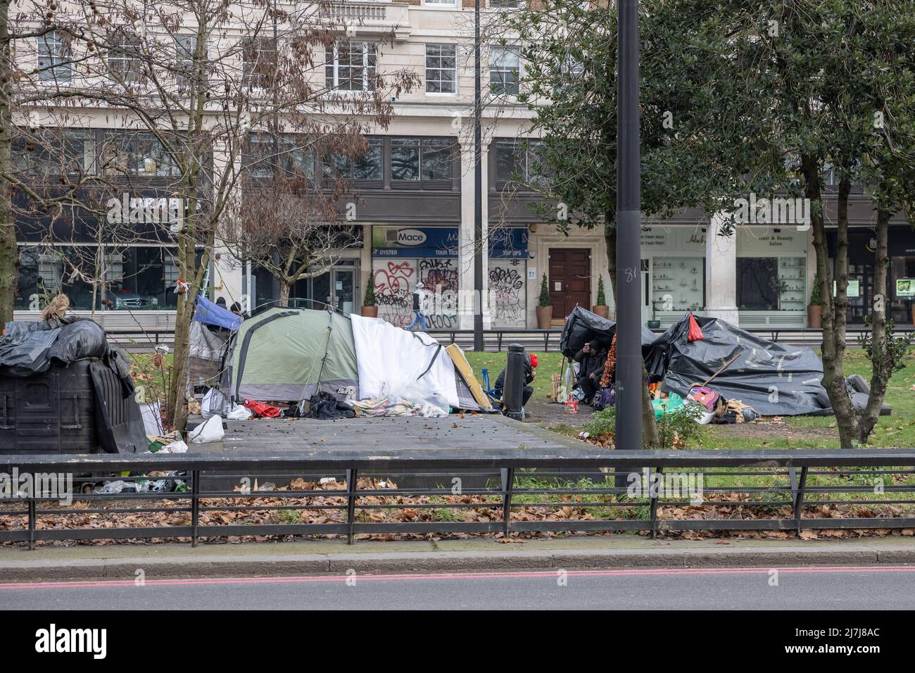 Roma Gypsies camp out on London's Park Lane near Marble Arch, on one of ...