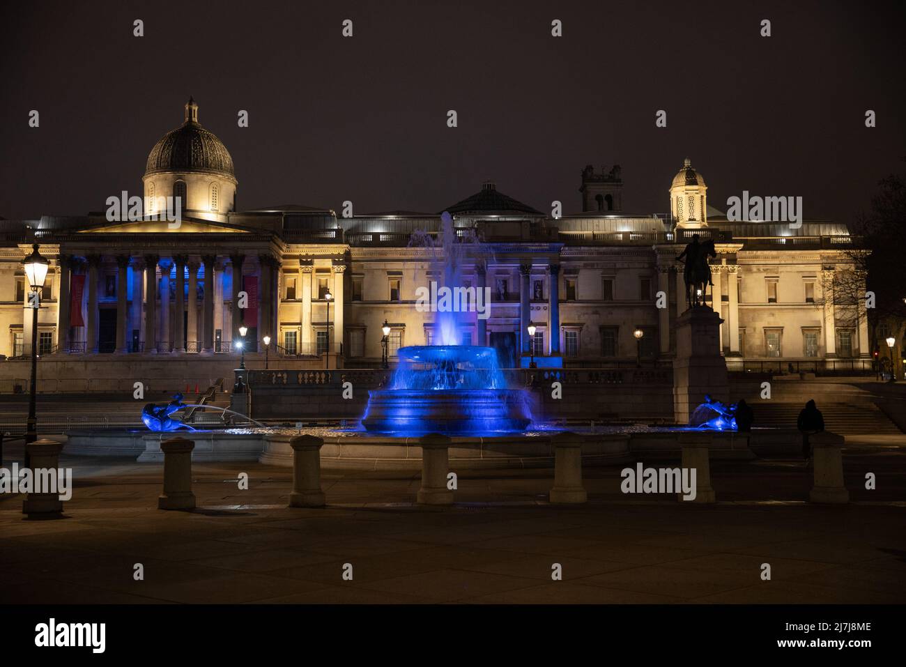National landmarks across London light up blue to celebrate Covid