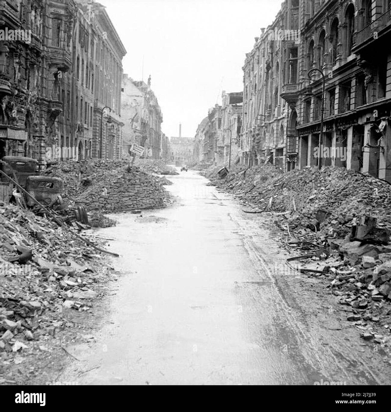 A devastated street in the city centre just off the Unter den Linden after Battle of Berlin Stock Photo