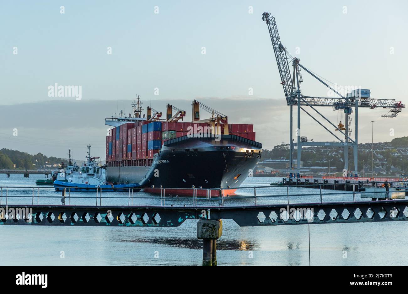 Ringaskiddy, Cork, Ireland. 10th May, 2022. Tug boats Gerry O' Sullivan and DSG Titan push the container vessel Independent Vision to dockside at the deep water berth in Ringaskiddy, Cork, Ireland. - Picture David Creedon Stock Photo