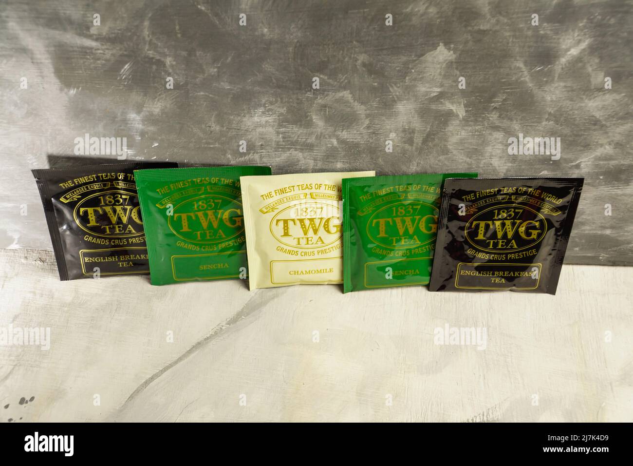 Mua TWG Tea - Imperial Oolong (PACKTB703) - 15 x 2.5gr Tea bags trên Amazon  Mỹ chính hãng 2023 | Giaonhan247