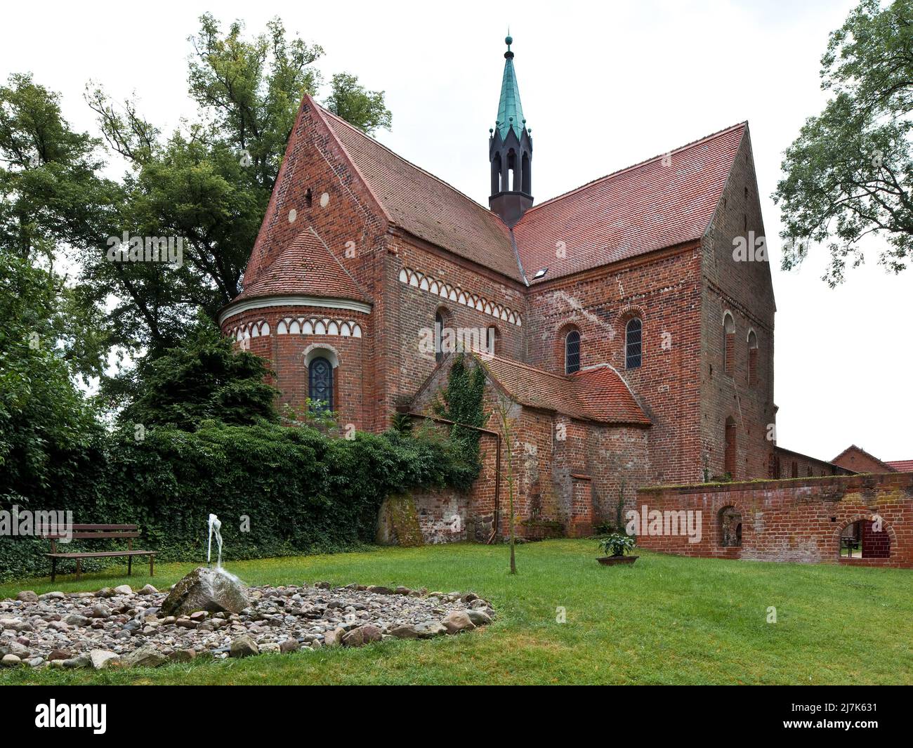 Arendsee Altmark Klosterkirche  87801 vollendet um 1208 Ansicht von Nordosten Stock Photo