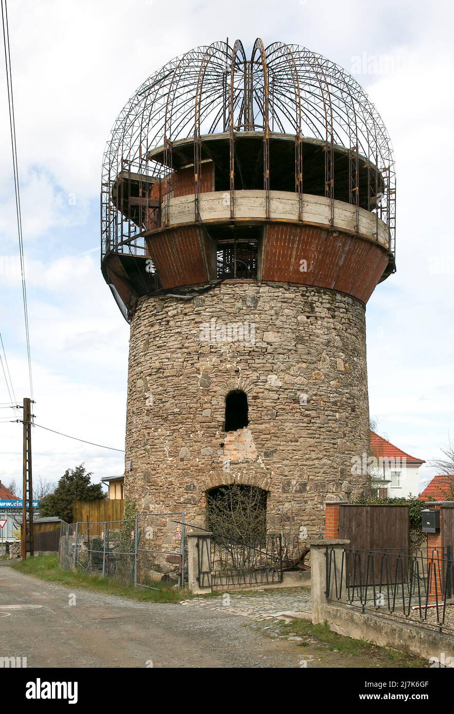 Gernrode Umbauversuch einer Windmühle Bildnr 1525 seit Jahrzehnten steckengeblieben Stock Photo