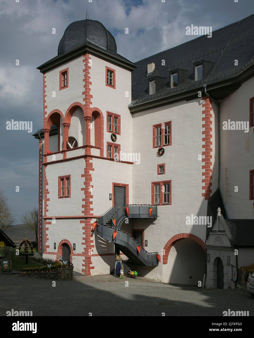 Weida Thüringen Schloß Osterburg Bildnr 1255 Neues Schloß ab 1536 aus einem Vorgängerbau entstanden -  Treppenturm Loggia m spätrom Pfeilern aus Milde Stock Photo
