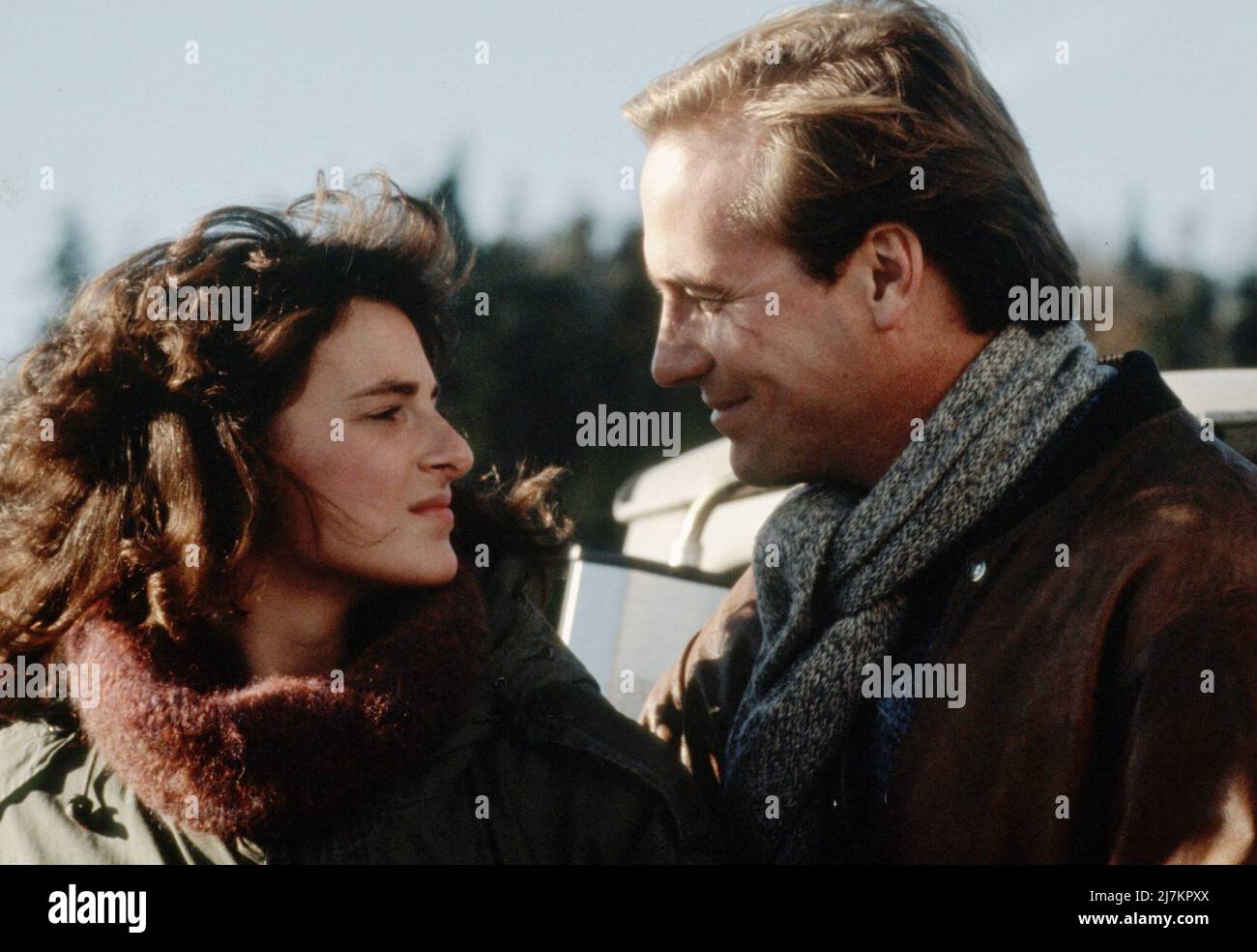 Children of a Lesser God Year : 1986 USA Director : Randa Haines ...