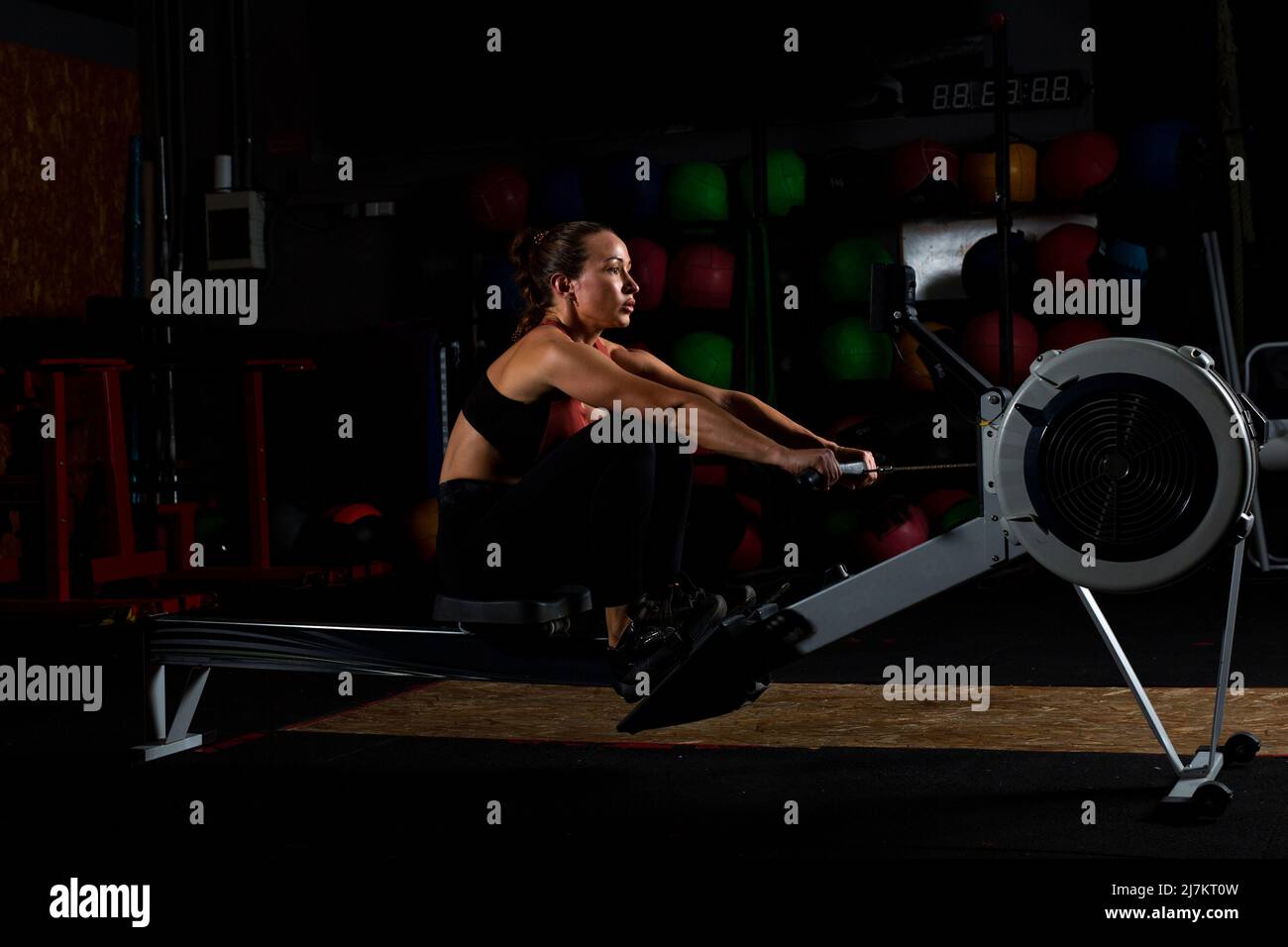 Cable row exercise hi res stock photography and images Alamy