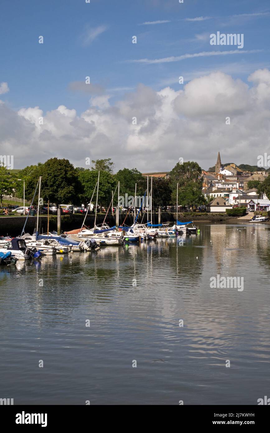 Boats Moored in the attractive Quayside in the Devonshire Market Town of Kingsbridge, Devon, England Stock Photo