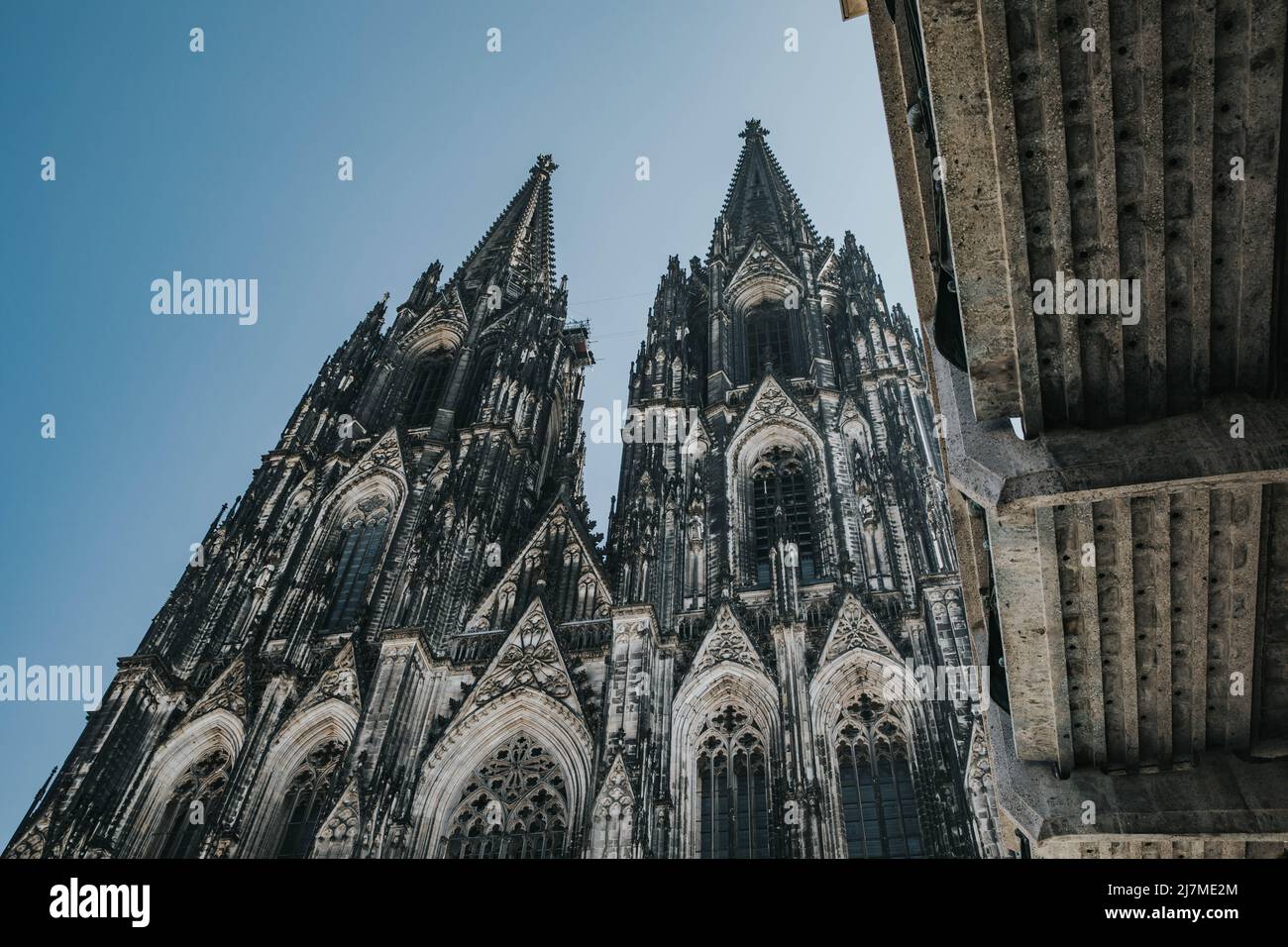 Looking up at the Kölner Dom (Cologne Cathedral) Stock Photo