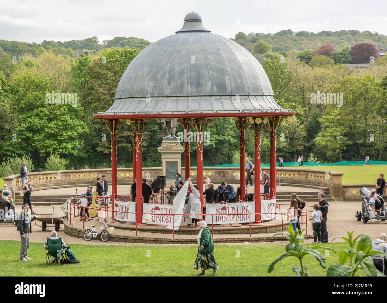 Bandstand in Roberts Park, Saltaire Stock Photo Alamy