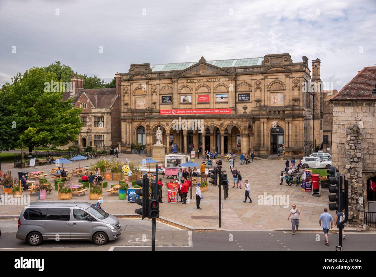 York Art Gallery and Exhibition Square, York, North Yorkshire, UK Stock Photo Alamy