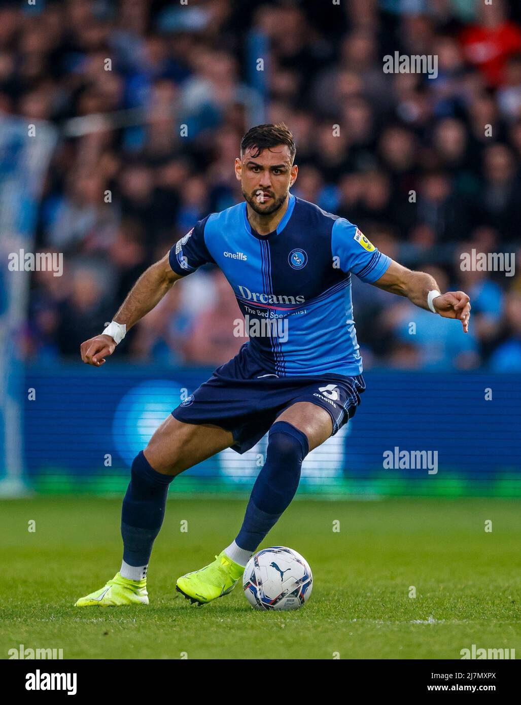 Wycombe Wanderers' Ryan Tafazolli in action during the Sky Bet League One play-off semi-final, first leg match at Adams Park, High Wycombe. Picture date: Thursday May 5, 2022. Stock Photo