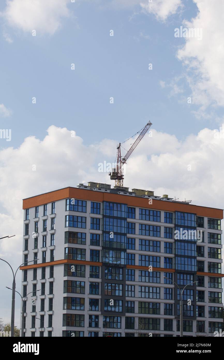 Construction of multi-storey buildings. Modern multi-storey building ...