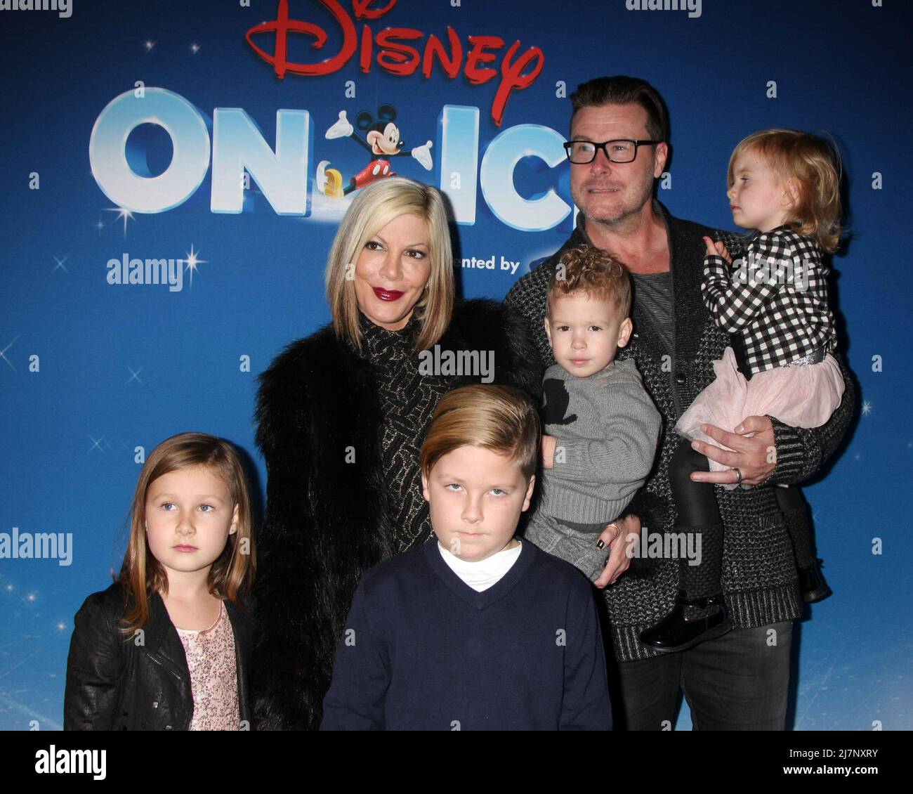 LOS ANGELES DEC 11 Tori Spelling, Dean McDermott, Liam McDermott