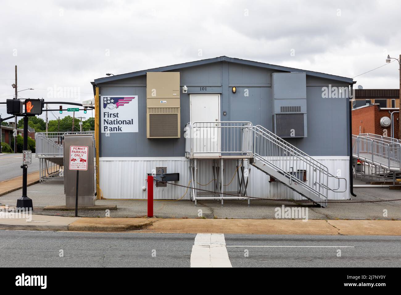 LEXINGTON, NC, USA-8 MAY 2022: Temporary office of First National Bank, while new building is constructed. Stock Photo