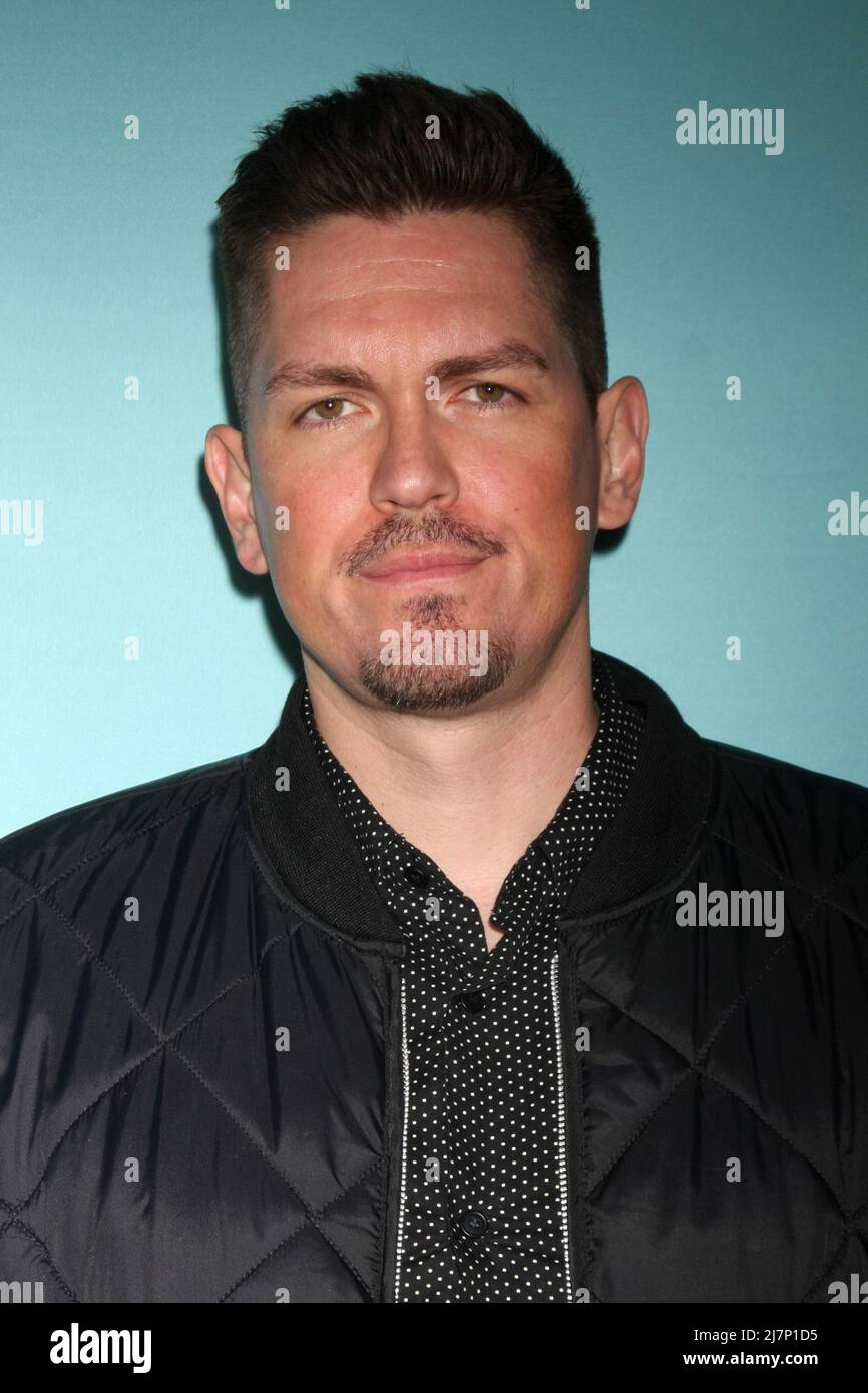 LOS ANGELES - JAN 5:  Steve Howey at the Showtime Celebrates All-New Seasons Of 'Shameless,' 'House Of Lies' And 'Episodes'?at a Cecconi’s on January 5, 2014 in West Hollywood, CA Stock Photo