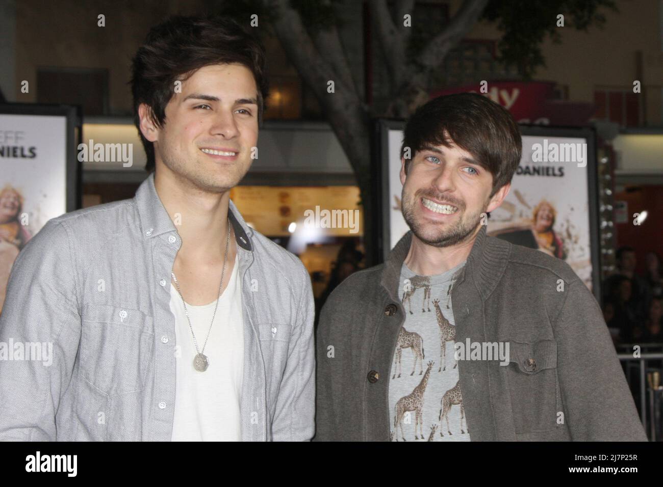 LOS ANGELES - NOV 3: Smosh, Ian Hecox and Anthony Padilla at the Dumb ...