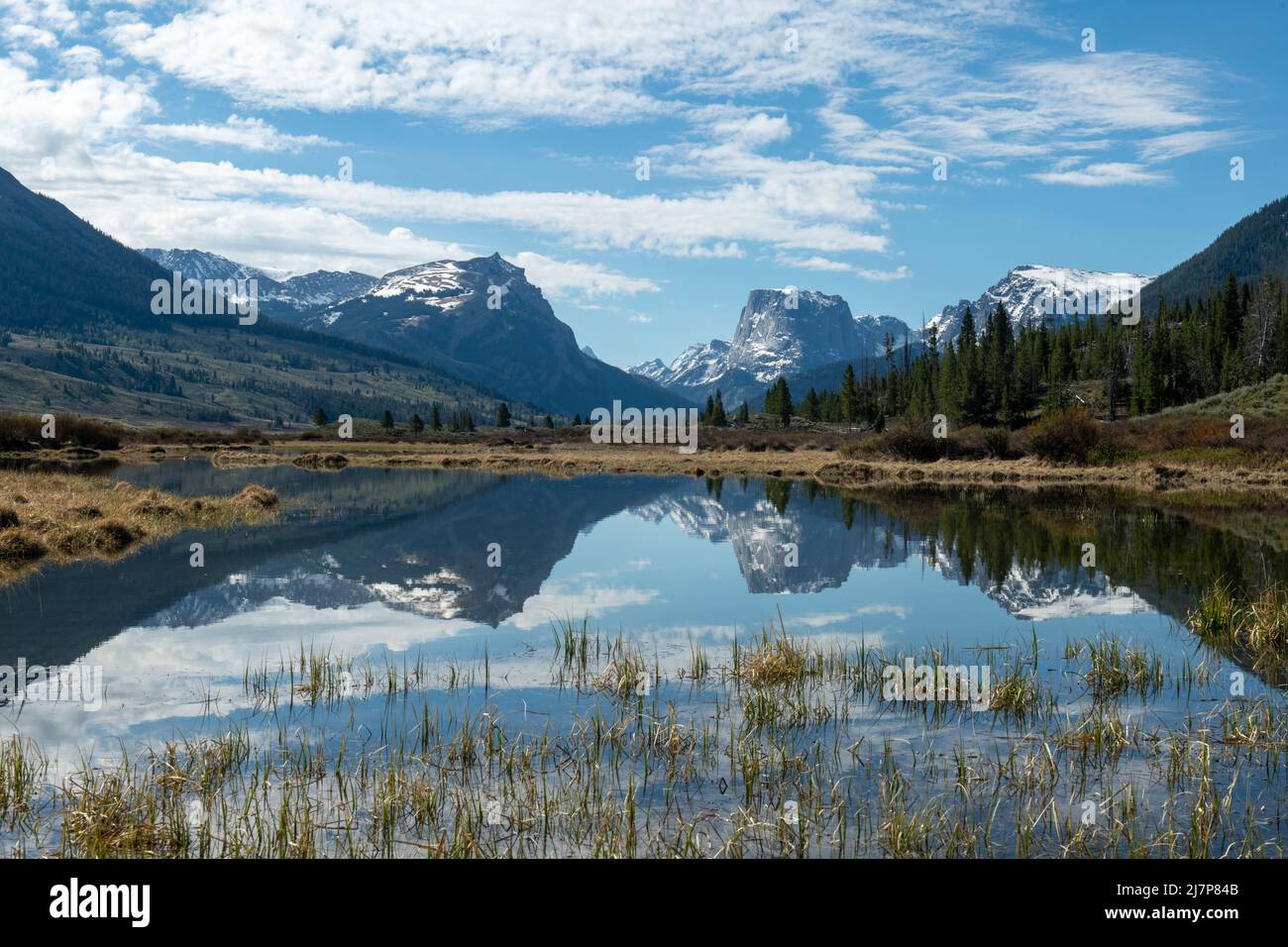 Window River Squaretop Mountain, a prominent peak in Wyoming's Wind River Ran Stock ...