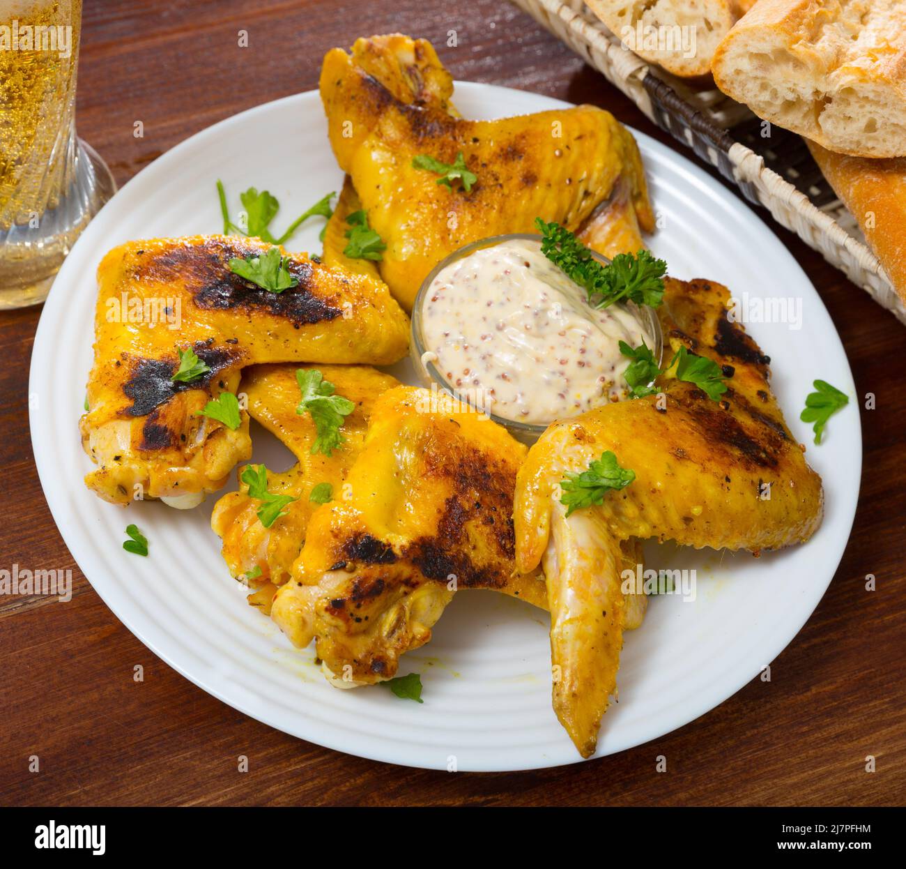 Crispy roasted chicken wings Stock Photo Alamy