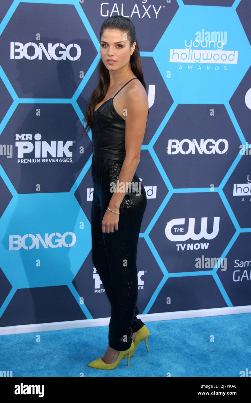 LOS ANGELES - JUL 27: Marie Avgeropoulos at the 2014 Young Hollywood