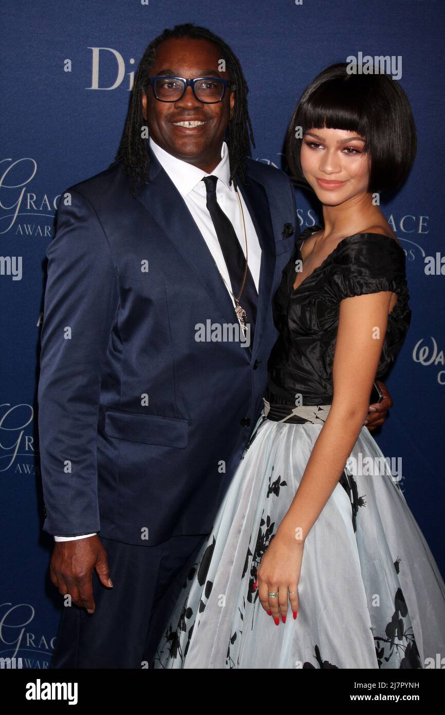 LOS ANGELES - OCT 8: Kazembe Ajamu Coleman, Zendaya Coleman at the