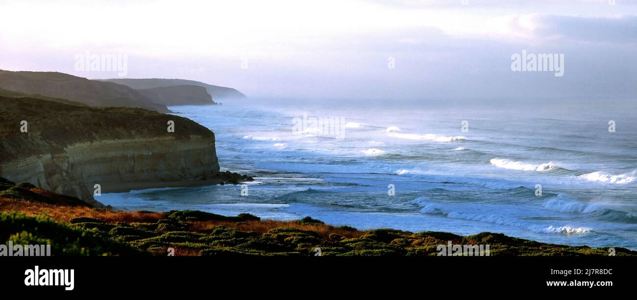 Limestone Coastline, Great Ocean Road, Victoria, Australia Stock Photo