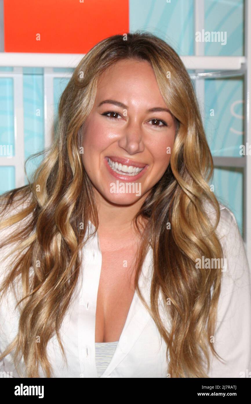 LOS ANGELES - MAY 30: Haylie Duff at the Step Up's Inspiration Network