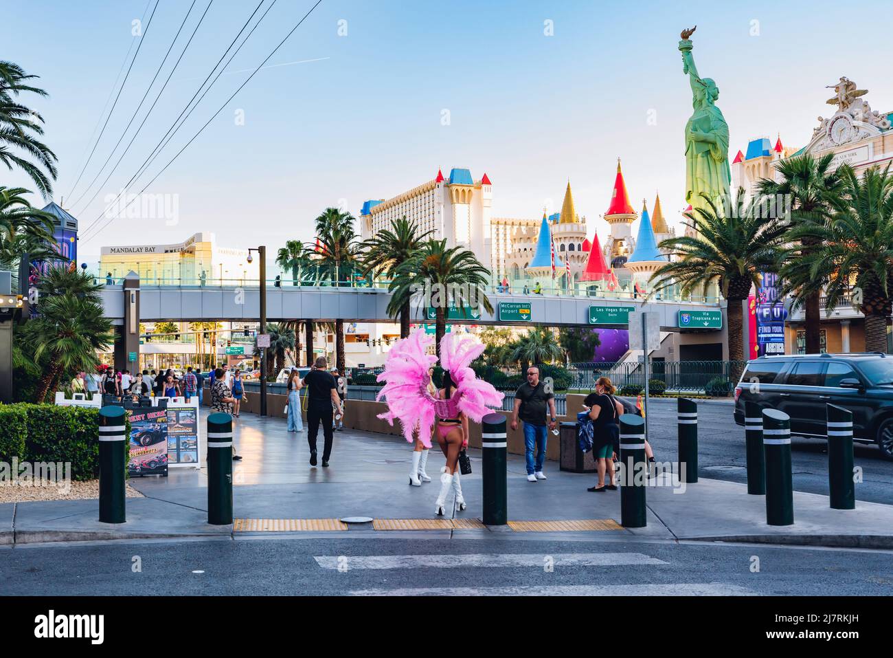 Las Vegas, Nevada, USA - May 4, 2022. Las Vegas street view. Architecture, traffic, walking people, lifestyle. Bright sunny day, clear blue sky backgr Stock Photo