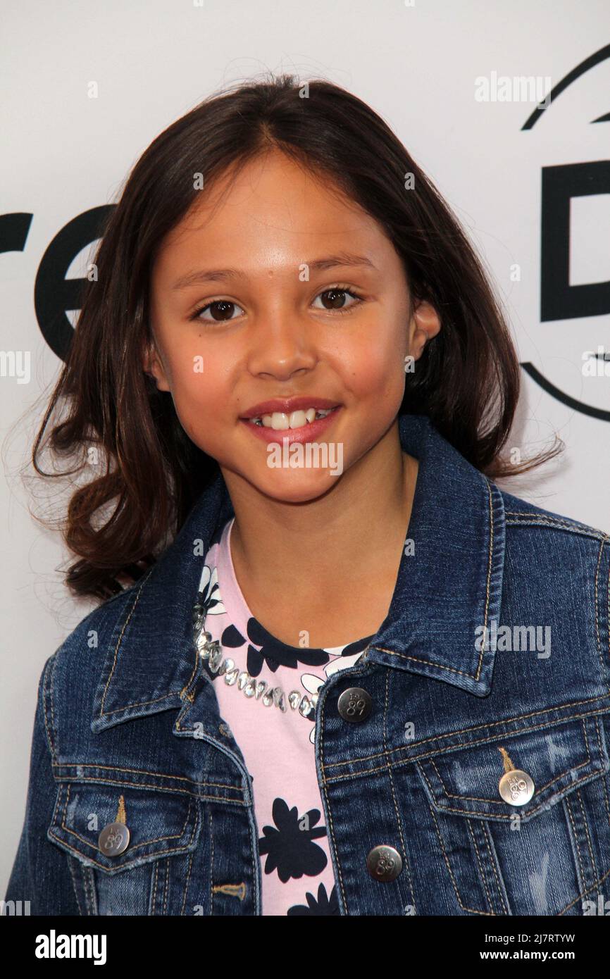 LOS ANGELES - JAN 11: Breanna Yde at the 