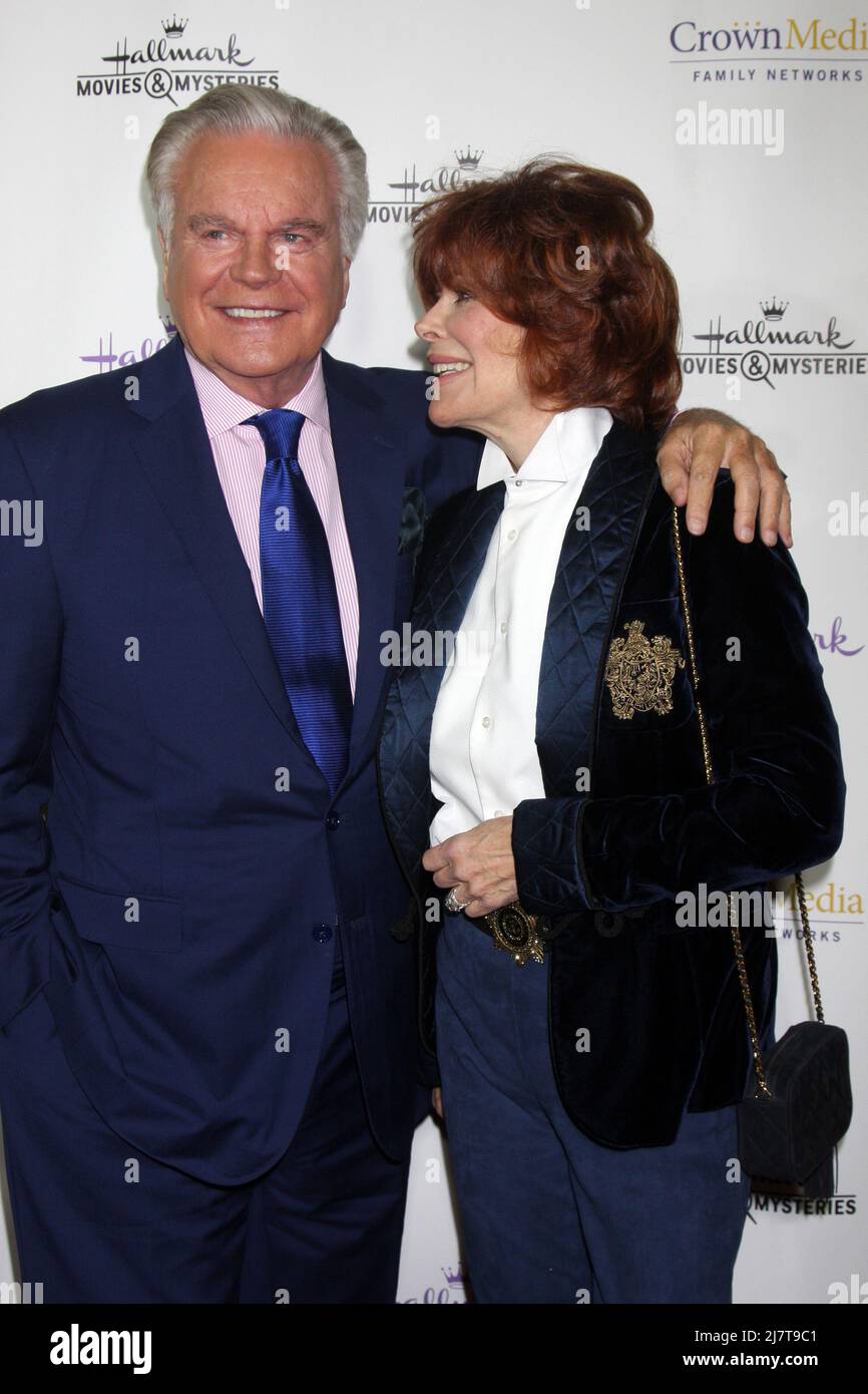 LOS ANGELES - NOV 4:  Robert Wagner, Jill St. John at the Hallmark Channel's 'Northpole' Screening Reception at the  La Piazza Restaurant  at The Grove on November 4, 2014 in Los Angeles, CA Stock Photo