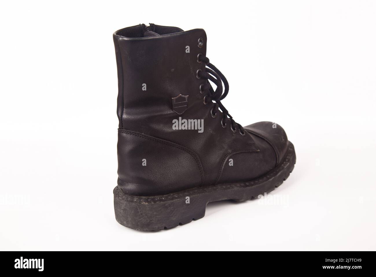 sturdy hiking shoes
