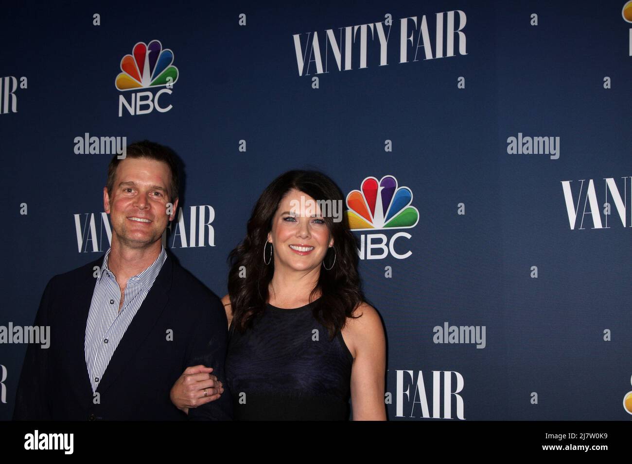 LOS ANGELES - SEP 16:  Peter Krause, Lauren Graham at the NBC & Vanity Fair's 2014-2015 TV Season Event at Hyde Sunset on September 16, 2014 in West Hollywood, CA Stock Photo