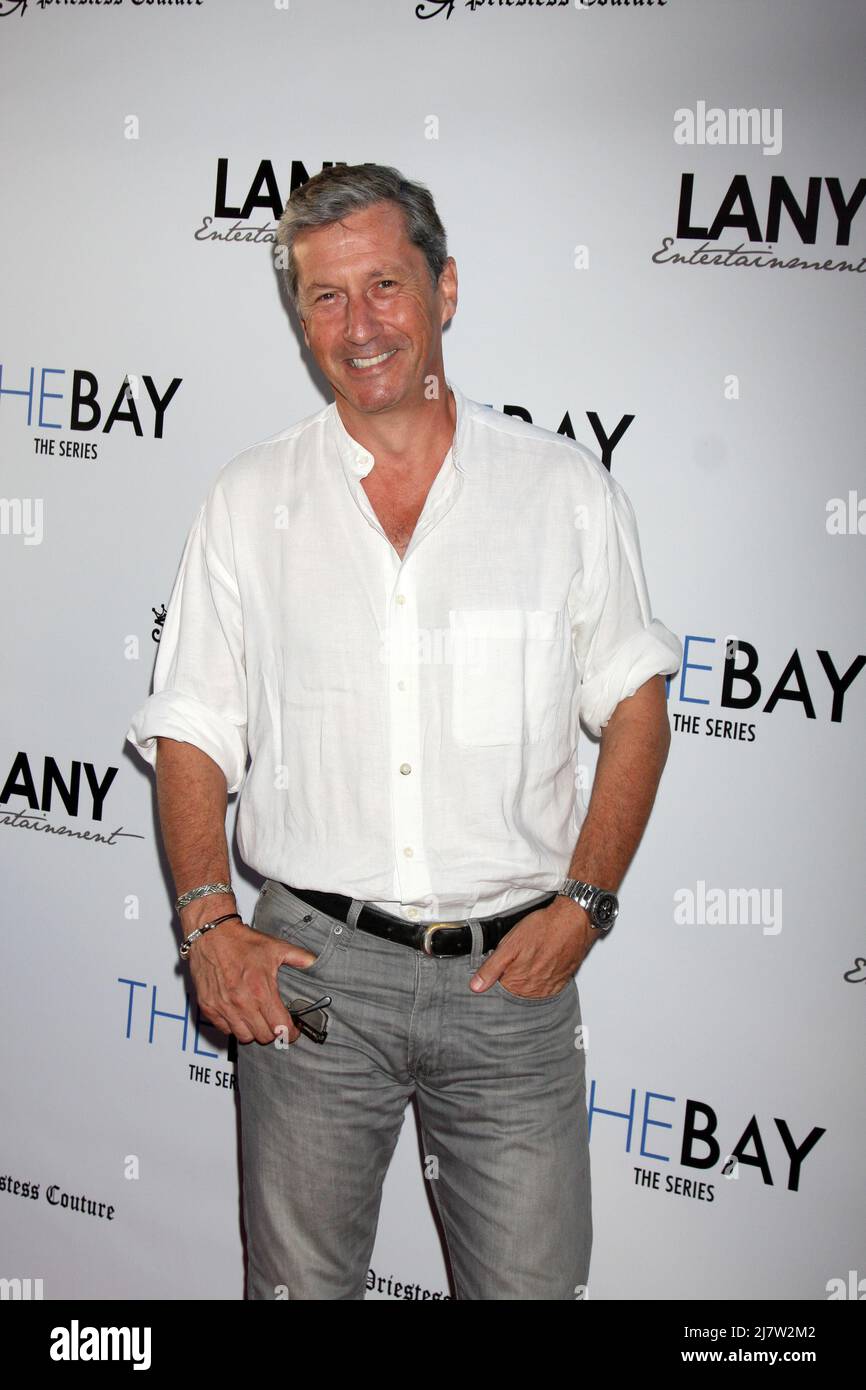 LOS ANGELES - AUG 4: Charles Shaughnessy at the “The Bay” Red Carpet