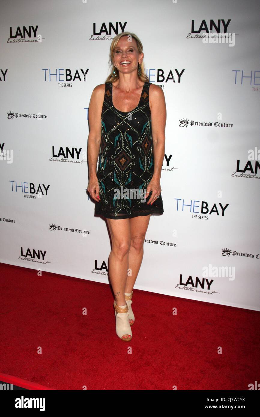 Actress sandra dee hi-res stock photography and images - Alamy