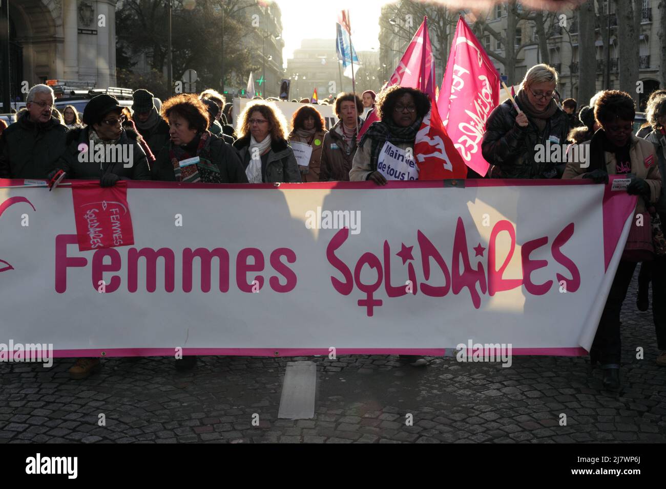 Paris : Manifestation contre le projet de loi anti-avortement en Espagne 01er février 2014. Banderole Femmes Solidaires Stock Photo