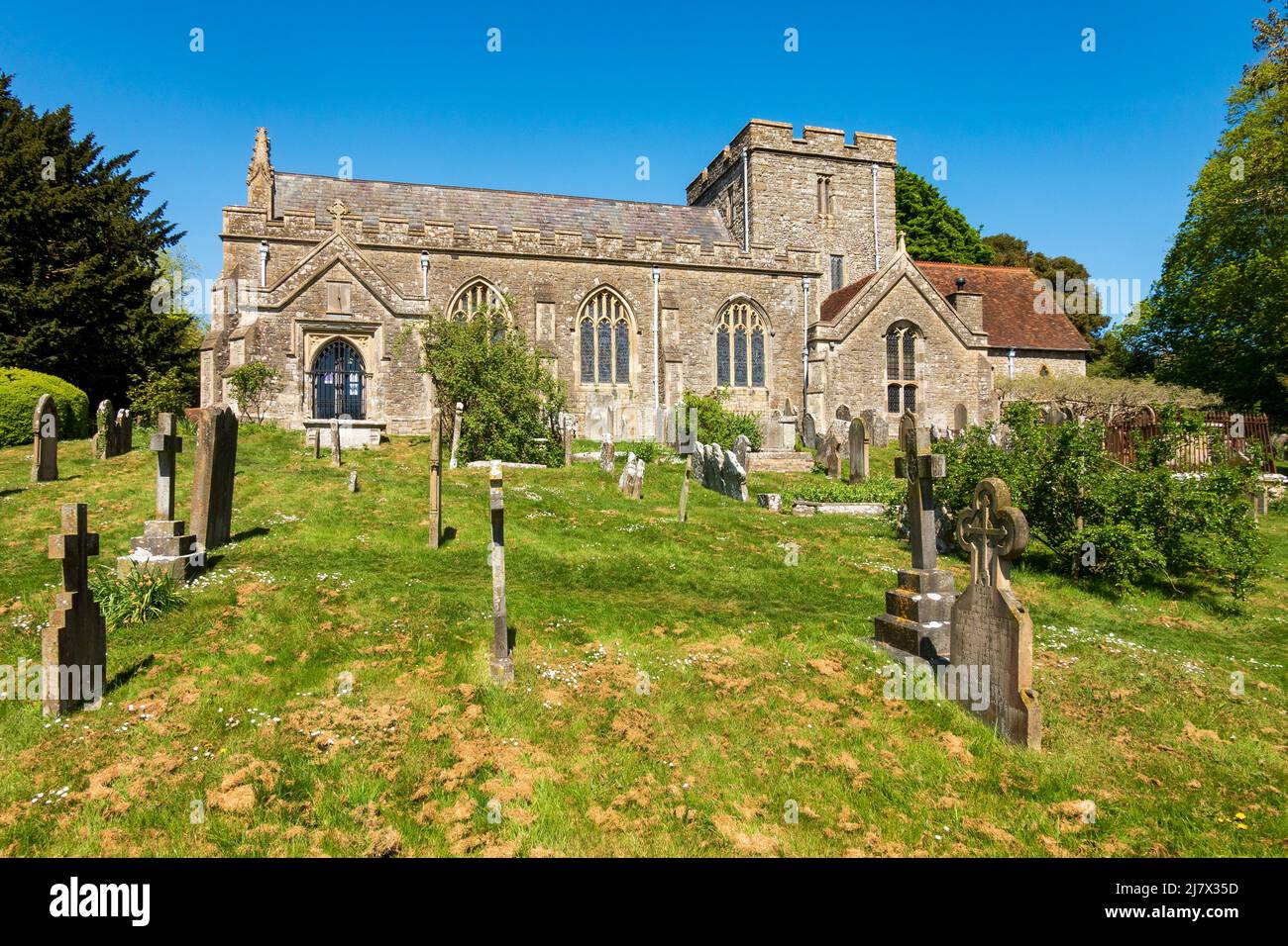 St Peter's Church, Boughton Monchelsea in Kent, is an excellent stop on the Greensands Way footpath, UK Stock Photo