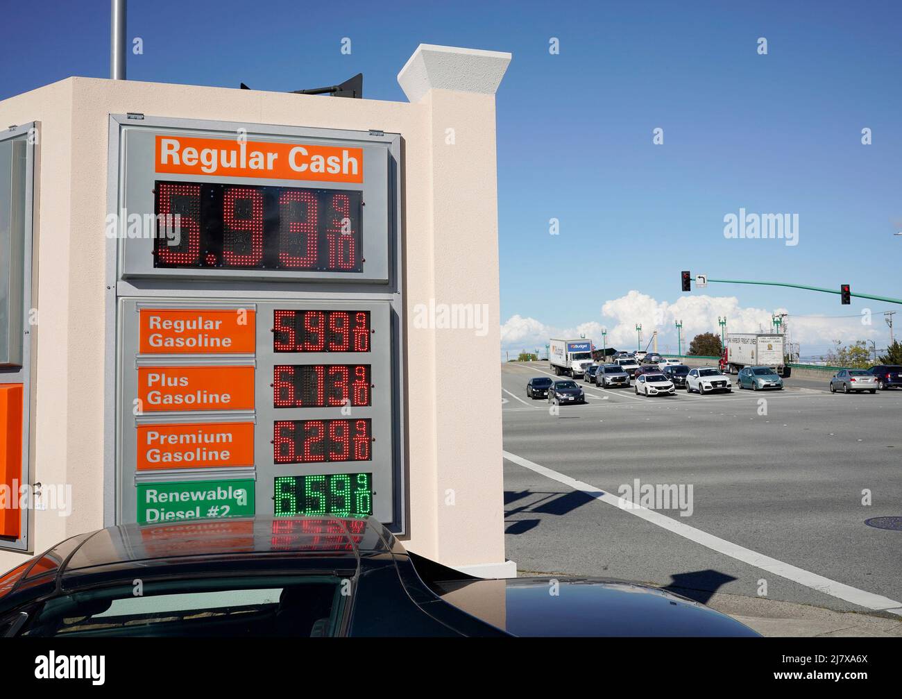 (220511) -- MILLBRAE, May 11, 2022 (Xinhua) -- Gasoline and diesel prices are displayed at a gas station in Millbrae, California, the United States, May 10, 2022. The national average prices for regular gasoline and diesel in the United States both climbed to fresh record highs Tuesday. According to the American Automobile Association (AAA), which provides the latest gas price analysis based on data from 130,000 gas stations nationwide, the regular gas price rose four cents on Tuesday to 4.37 U.S. dollars a gallon, overtaking the prior record of 4.33 dollars on March 11. (Photo by Li Jianguo Stock Photo