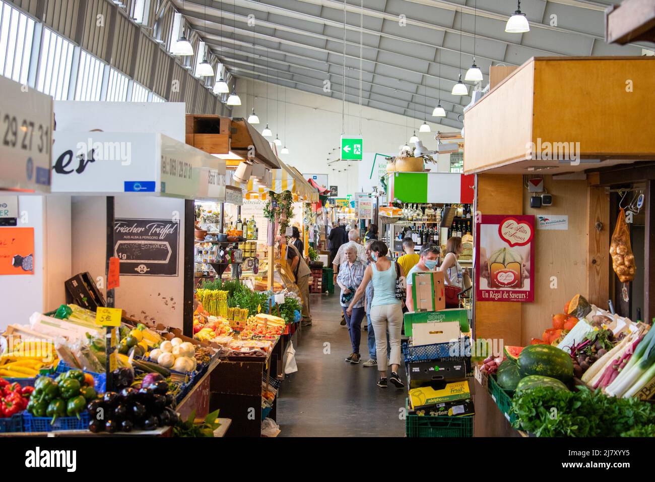 kleinmarkthalle-indoor-market-frankfurt-germany-stock-photo-alamy