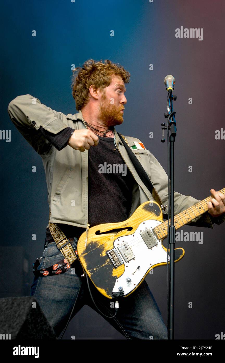 Glen Hansard Musician Hi res Stock Photography And Images Alamy Glen Hansard Musician Hi res Stock Photography And Images Alamy