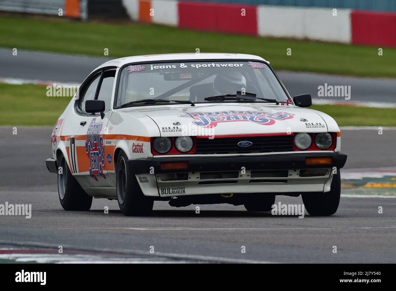 James Slaughter, Ford Capri MK3, A one hour race with the option of a  second driver in iconic saloons and touring car racers that competed from  the 19 Stock Photo - Alamy