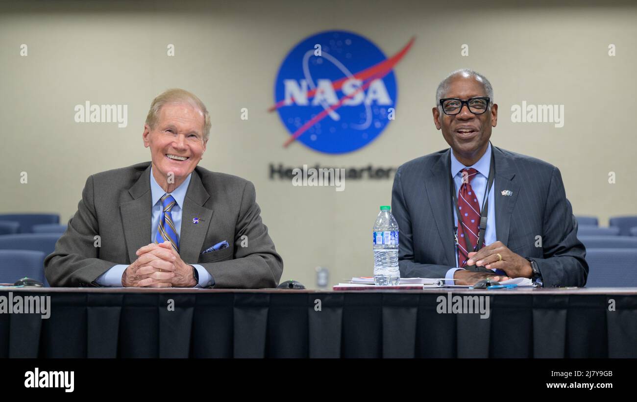 NASA Administrator Bill Nelson, and retired Air Force Gen. Lester Lyles, right, during a meeting of the executive session of the NASA Advisory Council at the NASA Headquarters Mary W. Jackson Building February 28, 2022 in Washington, DC, USA. Stock Photo