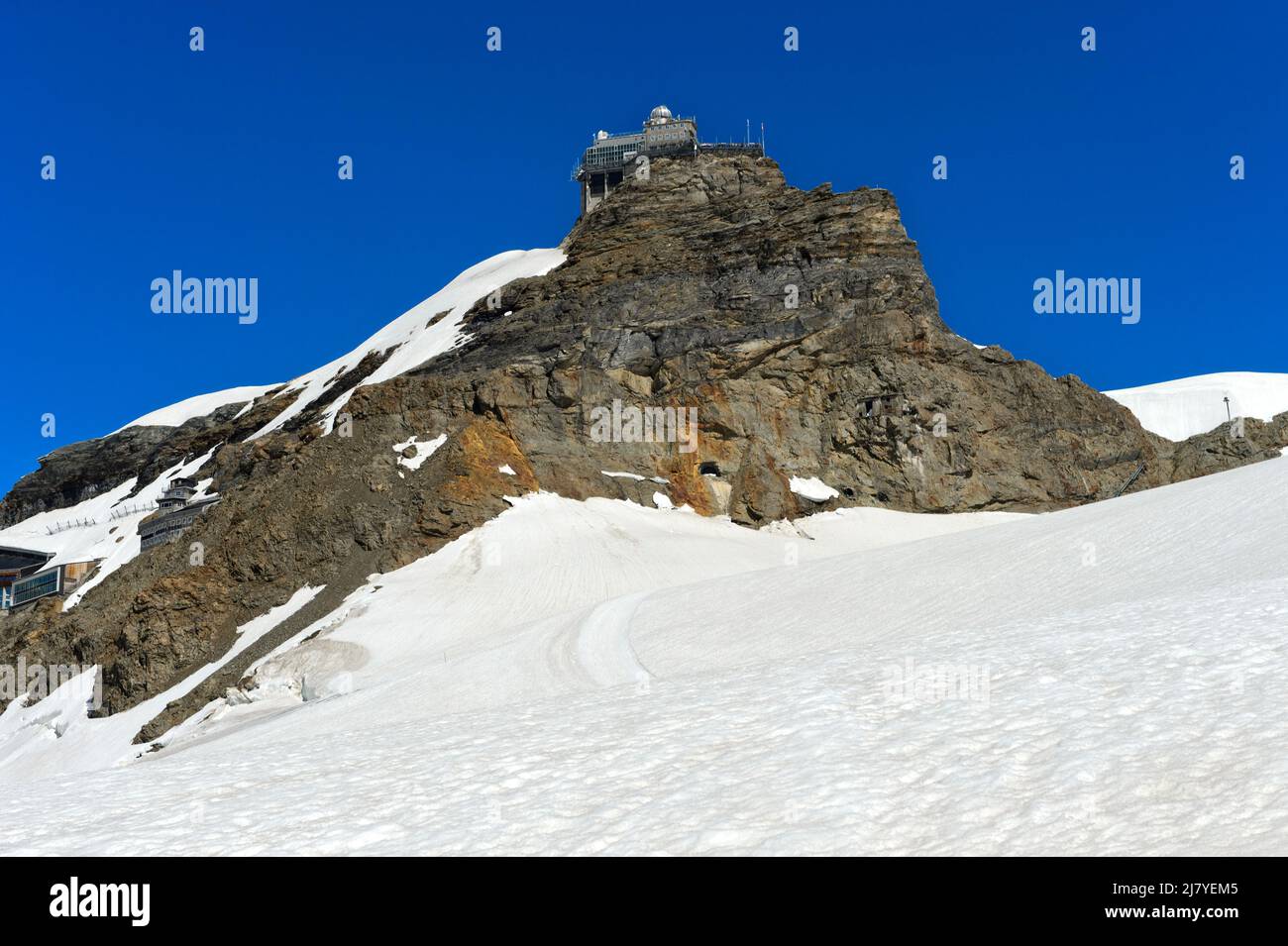 Research station Sphinx observatory on the Jungfraujoch, Grindelwald, Bernese Oberland, Switzerland Stock Photo