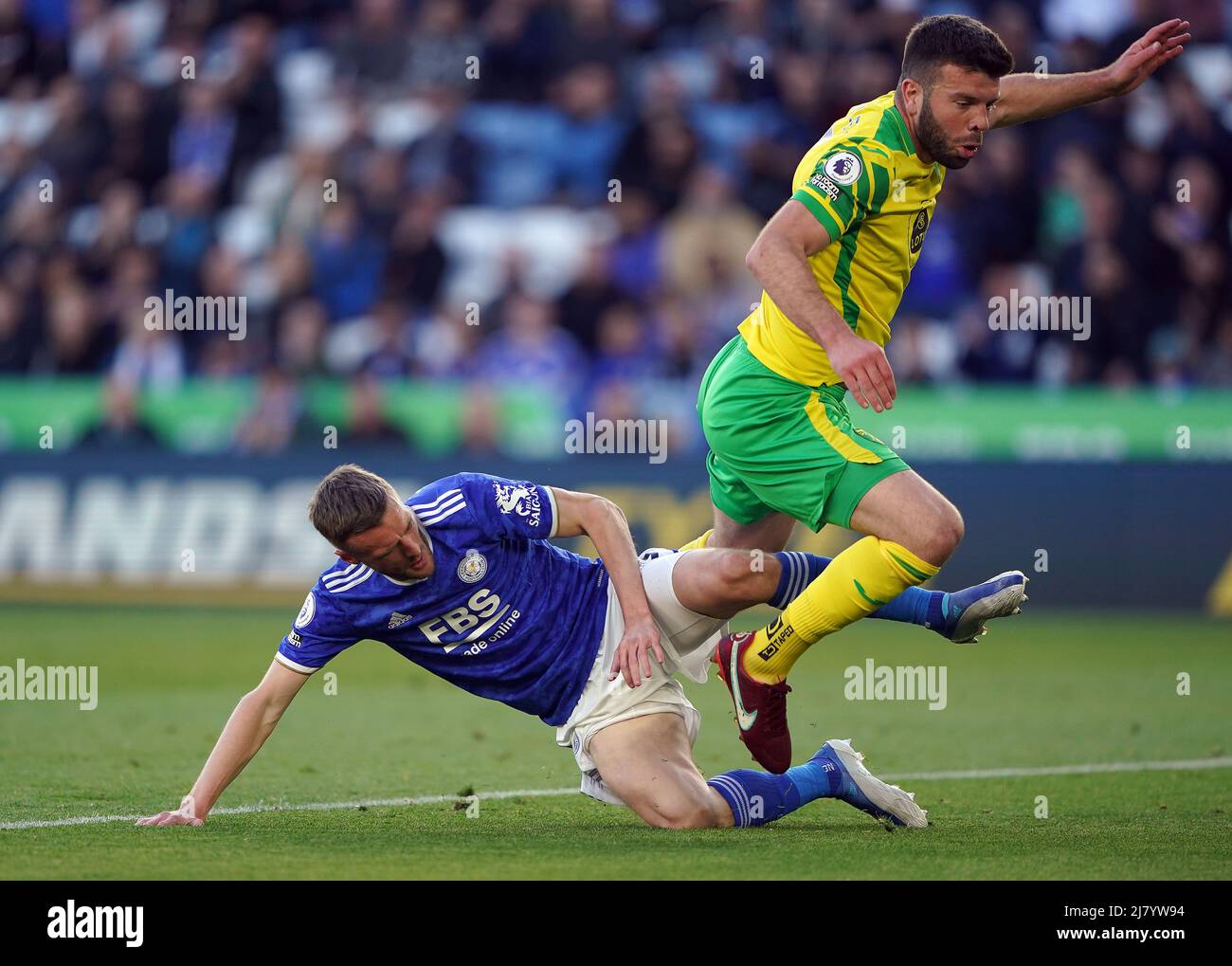Leicester City's Jamie Vardy challenges Norwich City's Grant Hanley during the Premier League match at the King Power Stadium, Leicester. Picture date: Wednesday May 11, 2022. Stock Photo
