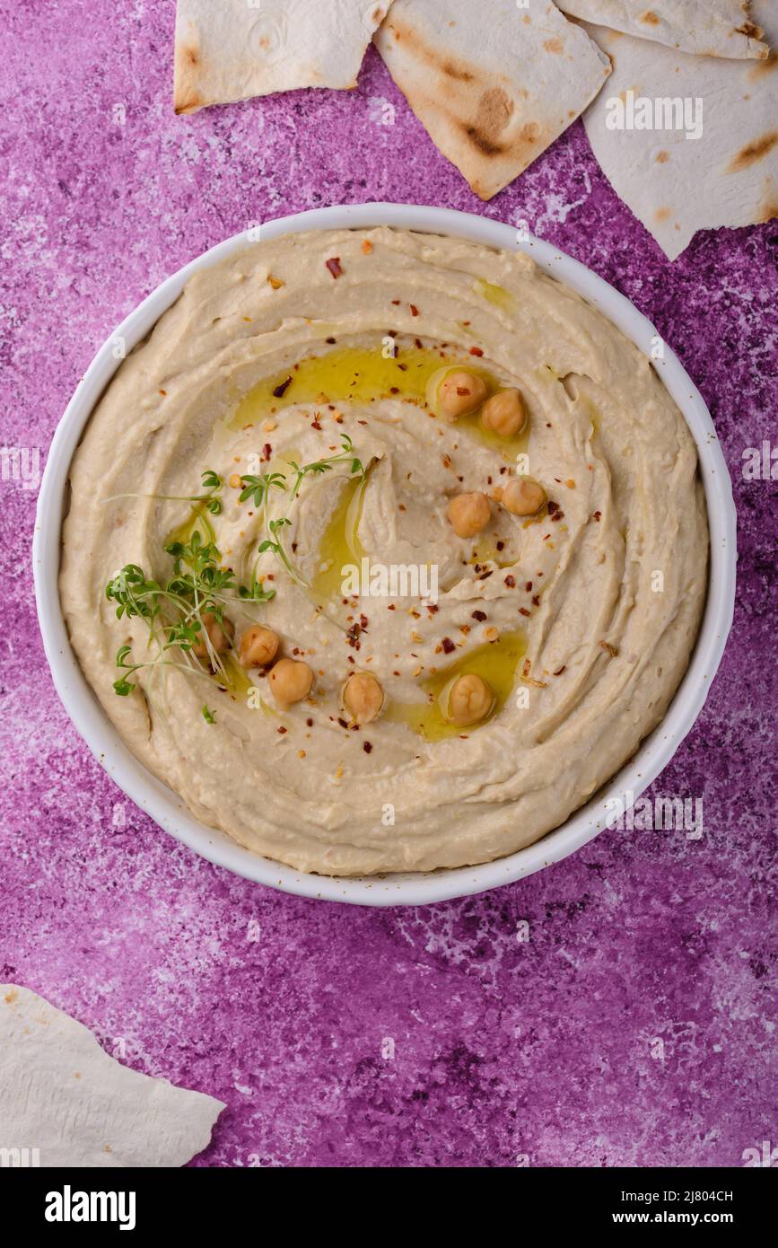 Hummus from chickpeas and pita bread Stock Photo Alamy