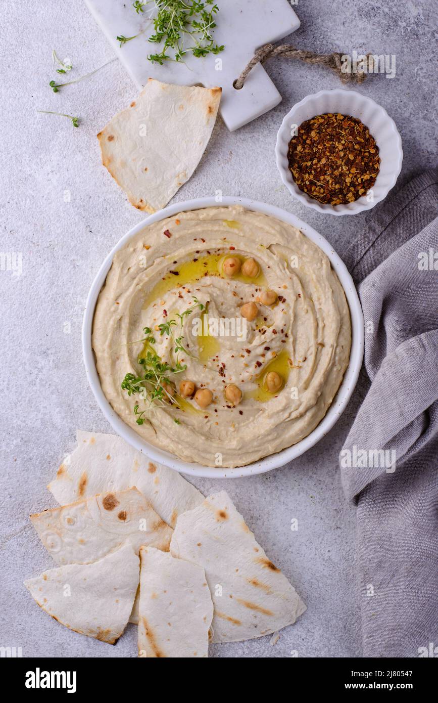 Hummus from chickpeas and pita bread Stock Photo Alamy