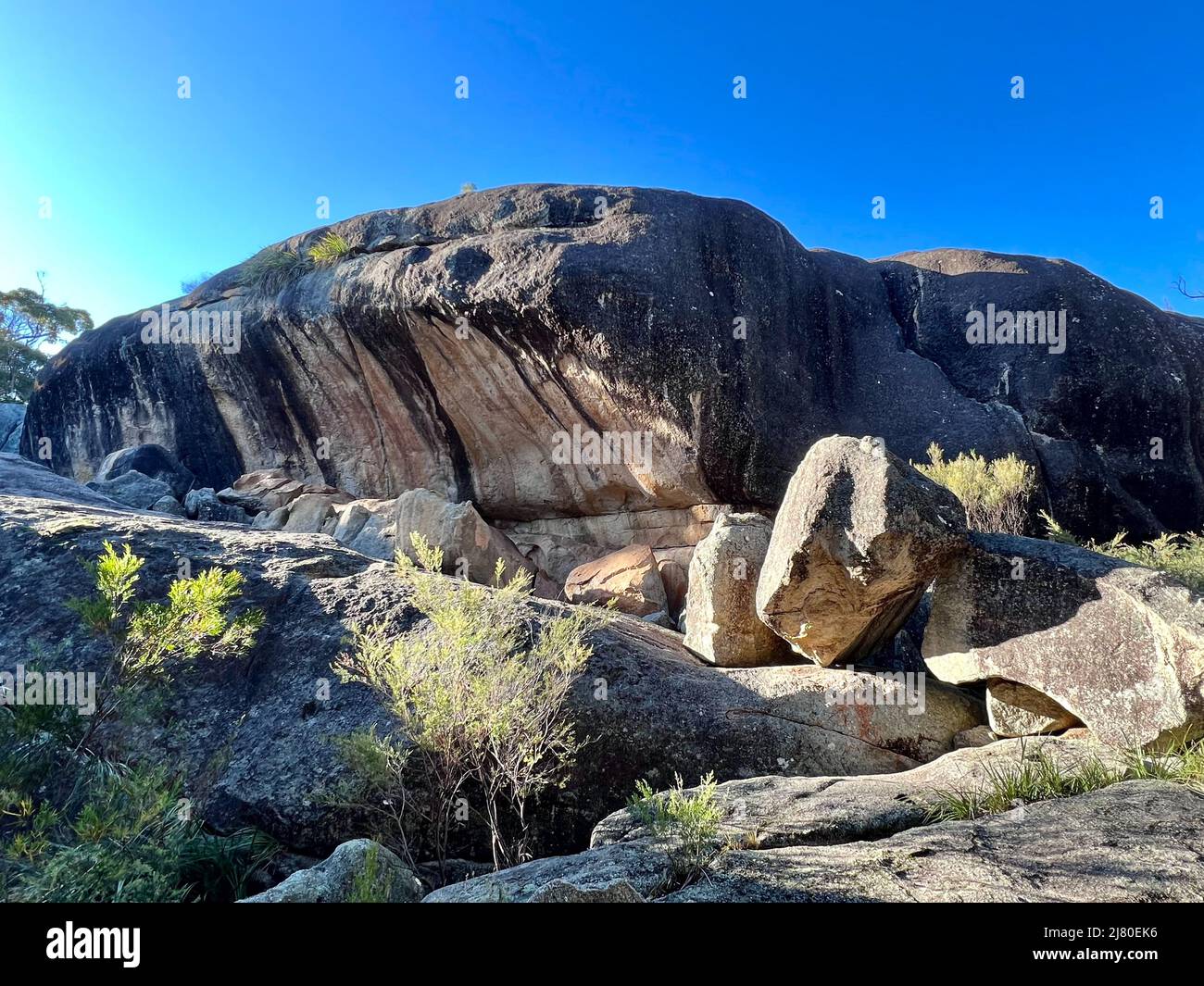 Wave Rock at Underground Creek, Girraween National Park, Queensland ...