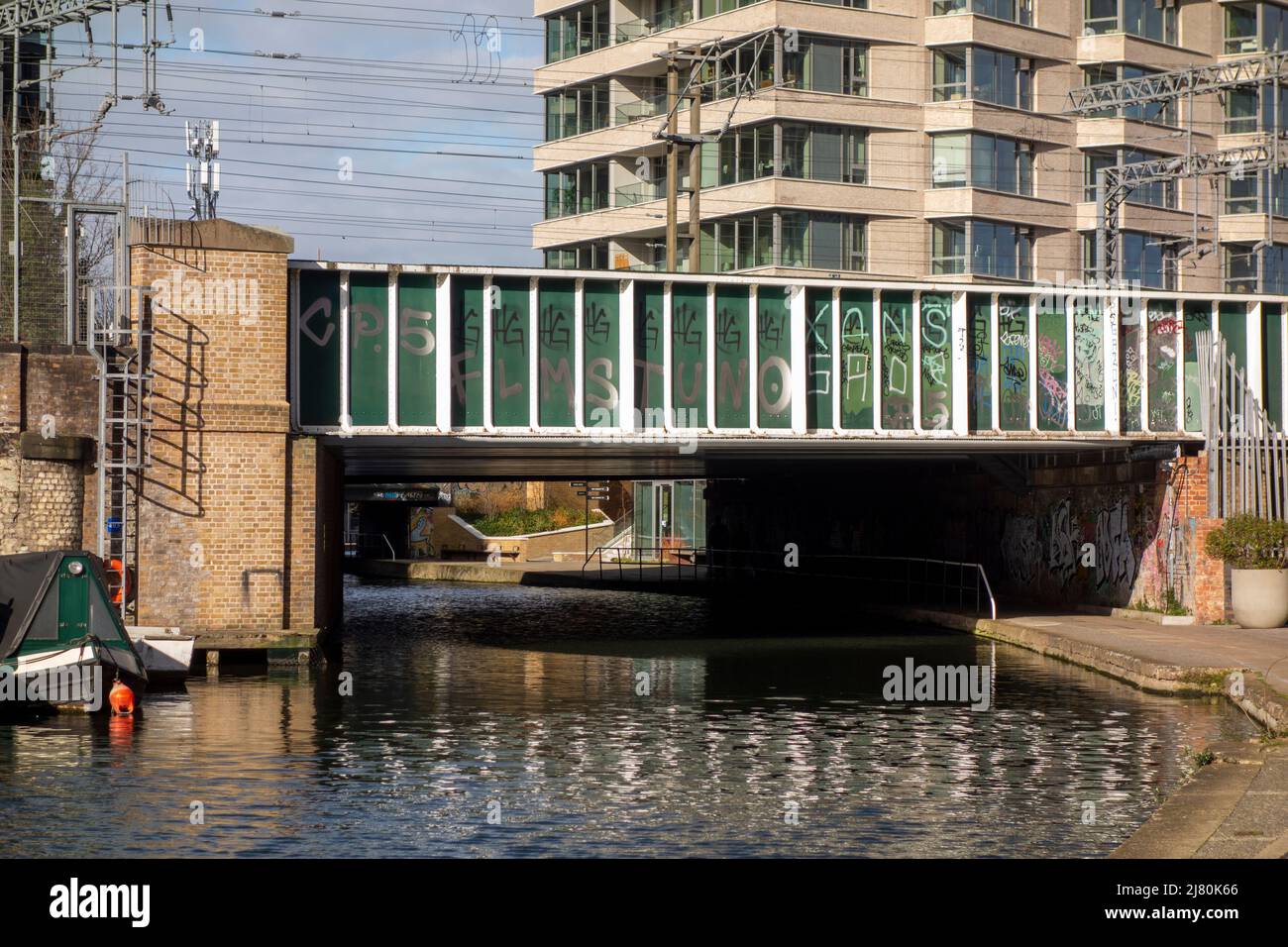 St Pancras Lock Railway Bridge, St Pancras Basin, Regent's Canal, Camden, North London, UK Stock Photo