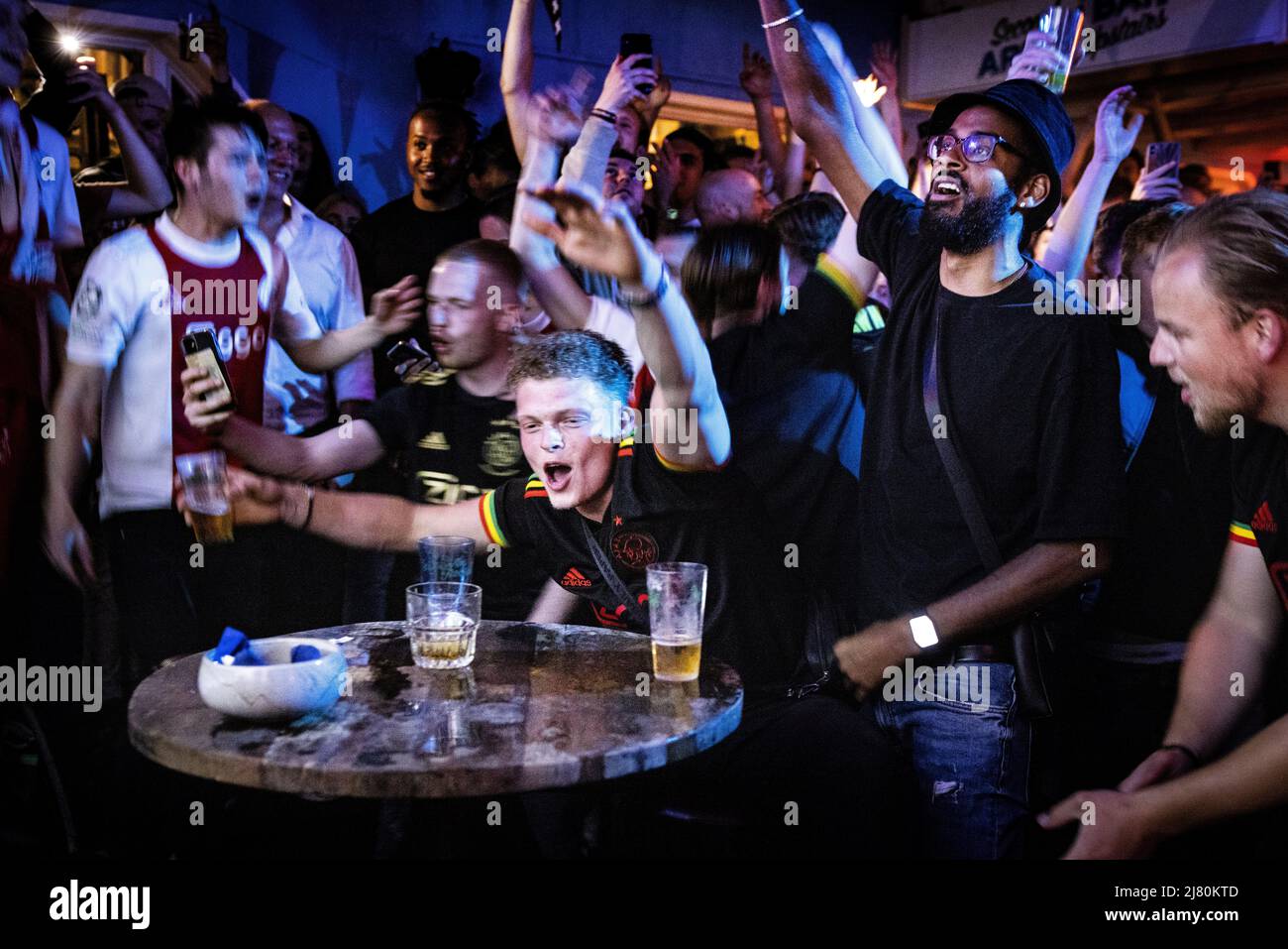 20220511 214629 AMSTERDAM Ajax fans celebrate in the Kopstootbar