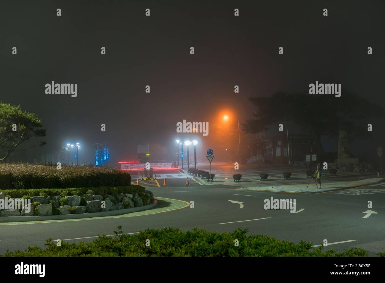 Thick fogs hi-res stock photography and images - Alamy